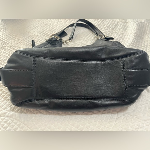 Black leather Coach purse - Picture 3 of 7